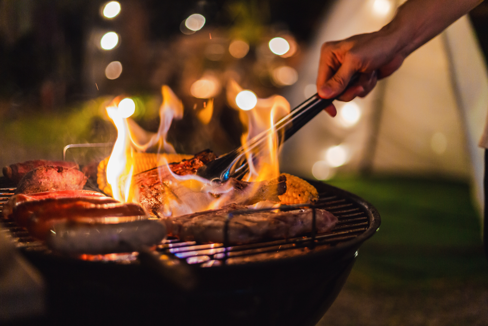 profiter terrasse été barbecue